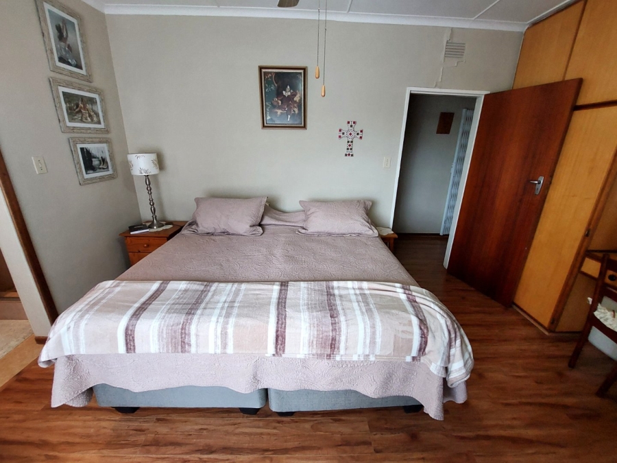5 Bedroom Property for Sale in Oudtshoorn South Western Cape
